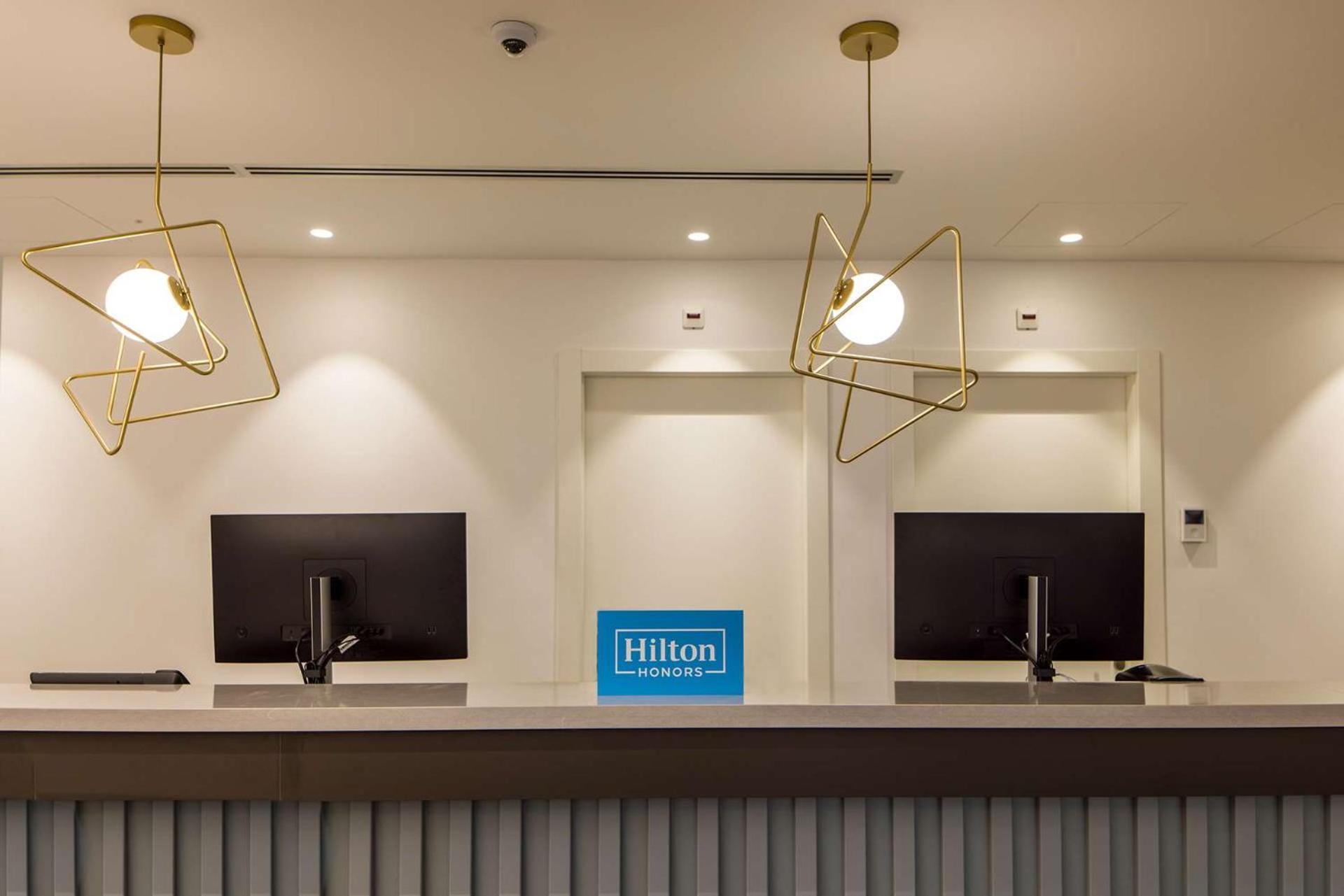 Hampton By Hilton Locarno Hotel Losone Exterior photo