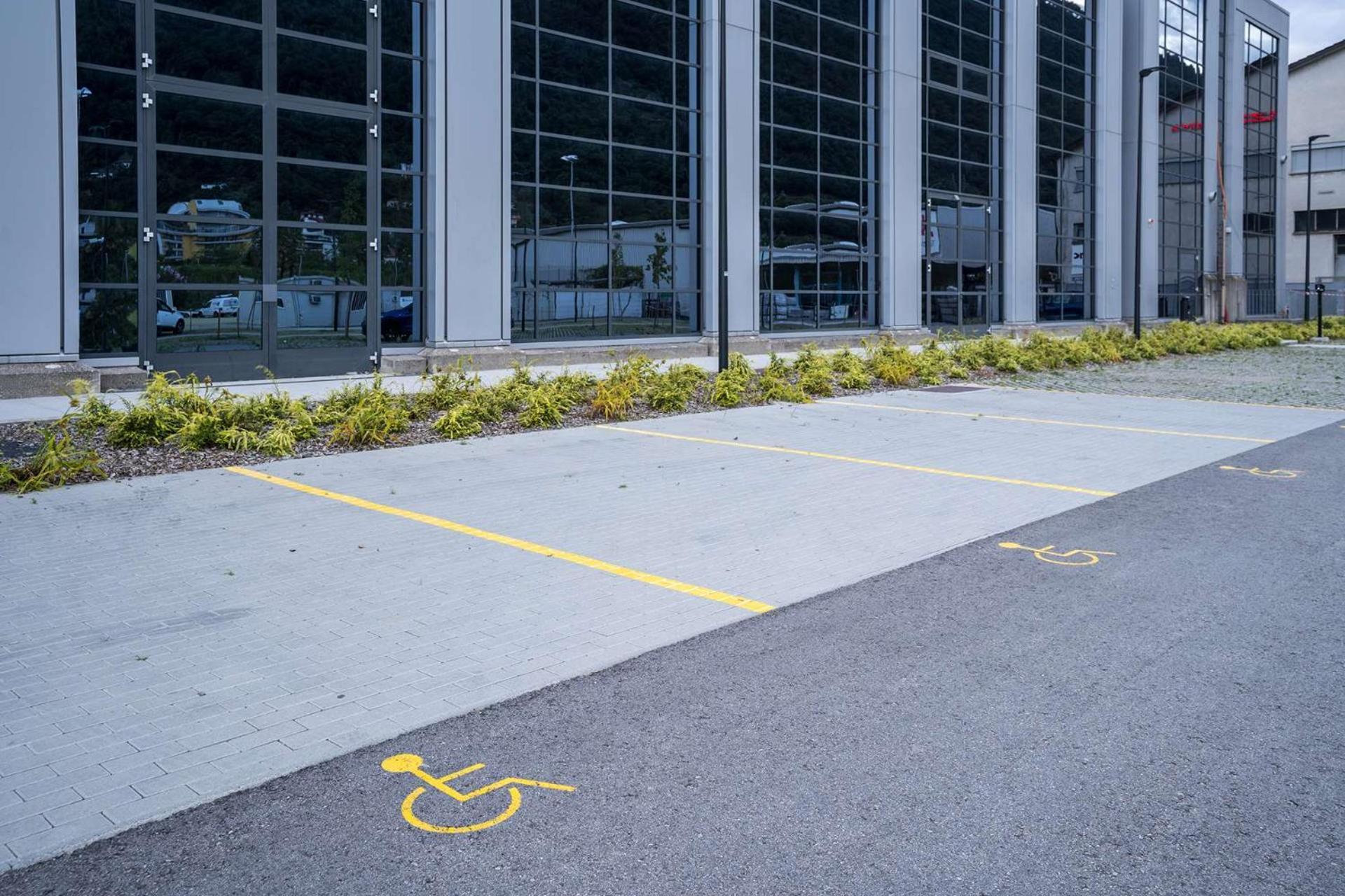 Hampton By Hilton Locarno Hotel Losone Exterior photo